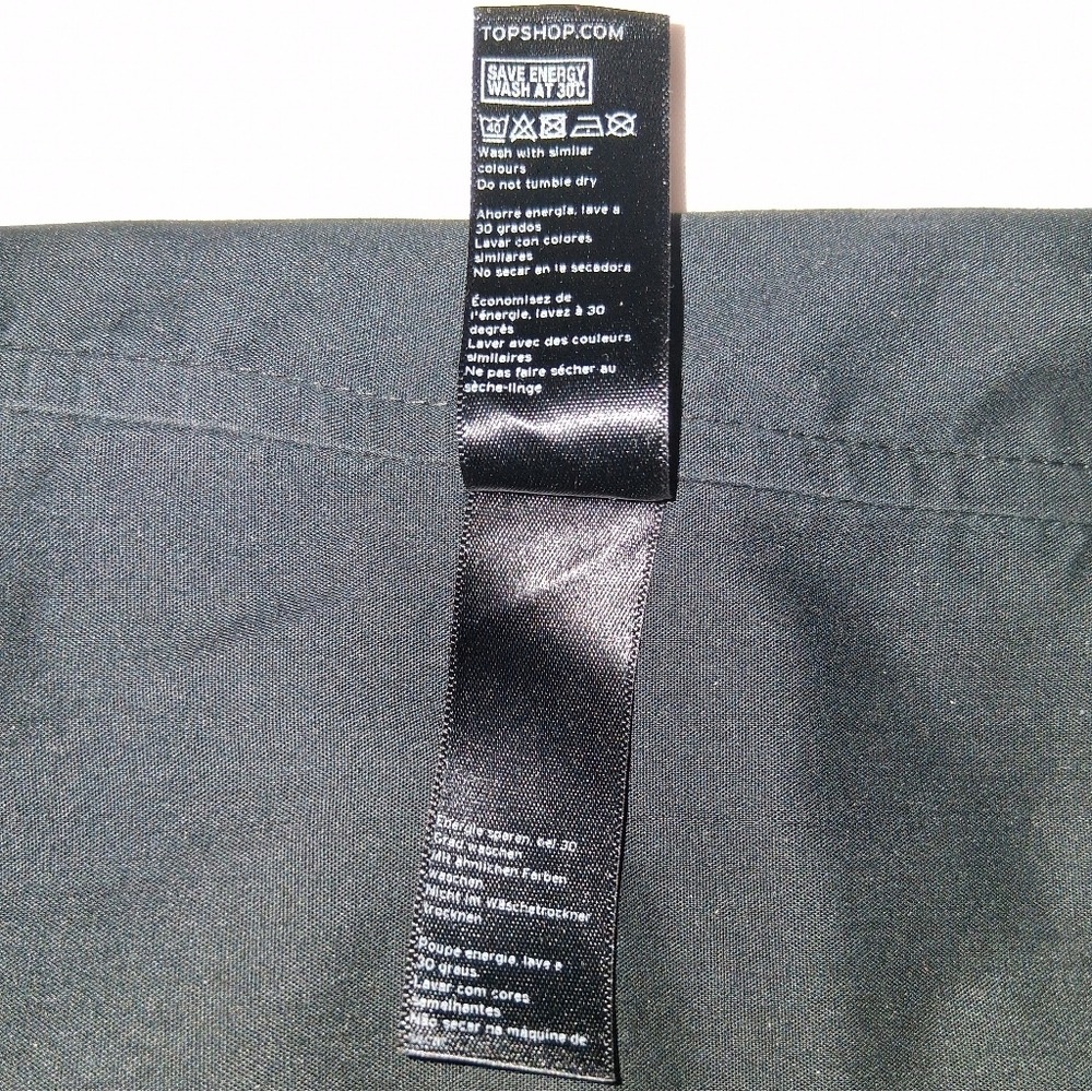 EUC TOPSHOP‎ Sz. 0 Black Ruffled Spagetti Strap Crop Top. - Picture 7 of 7